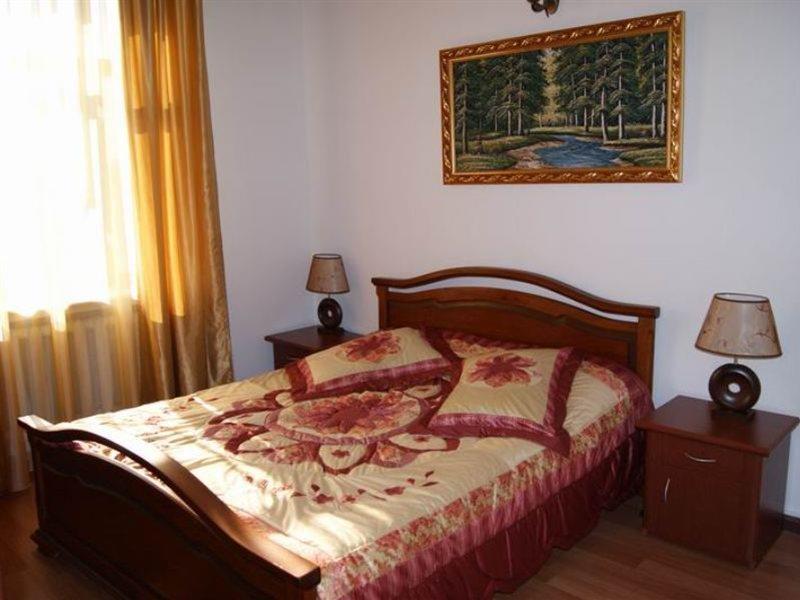 Hotel Capital 3*